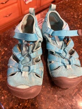 Keen Teal Blue Kids Closed-Toe Hiking Sandals